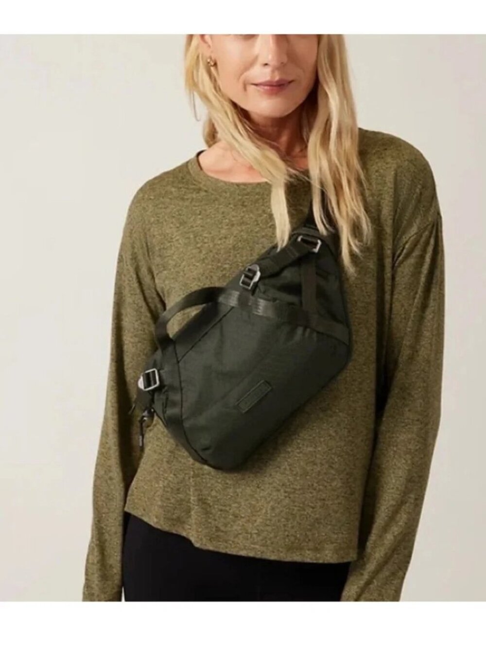 Athleta NEW Large Excursion Black Waist Crossbody Bag
